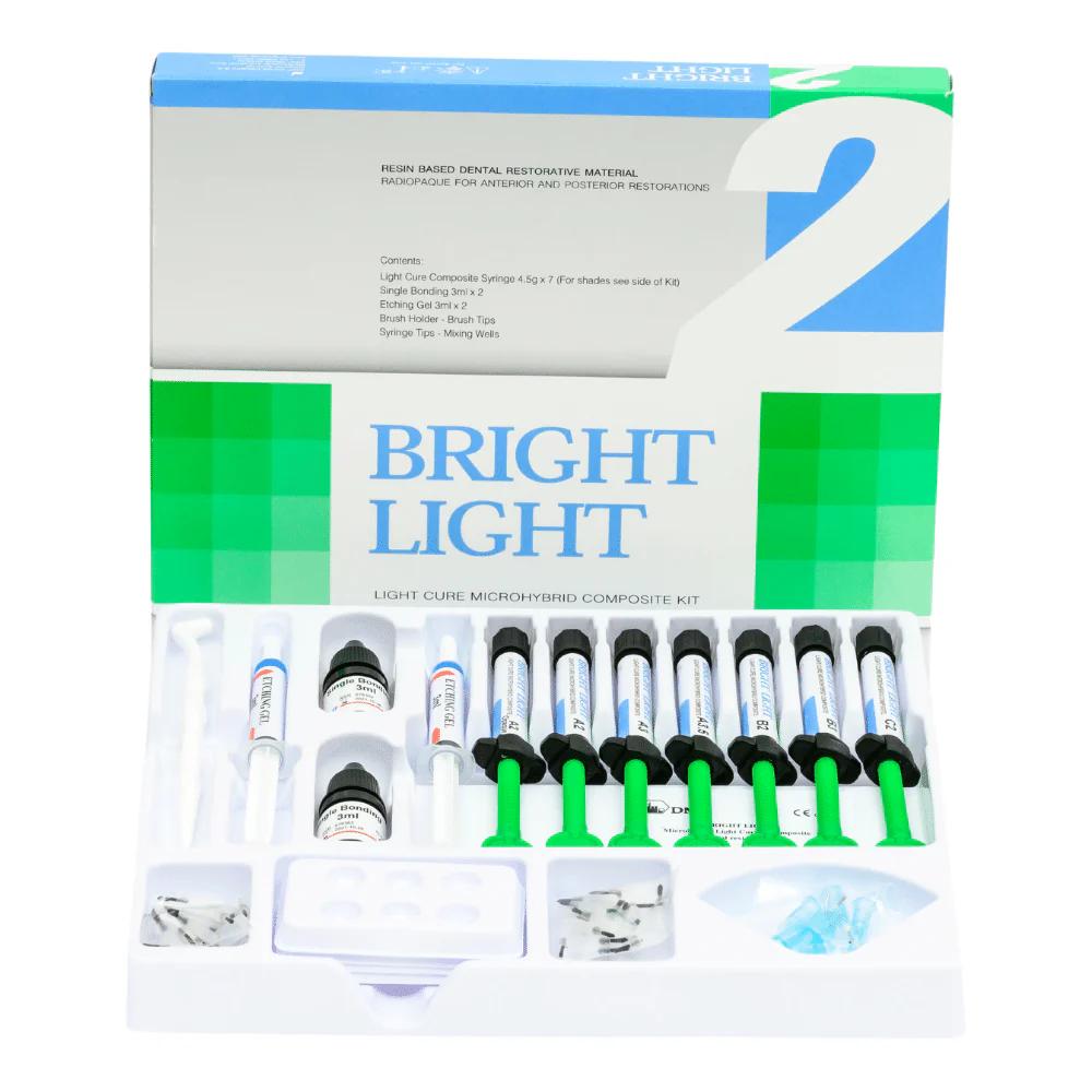 BRIGHT LIGHT Mikrohybrid Komposit Set – A1 bis C2, Lichthaertend – 7 x 4,5 g Spritzen